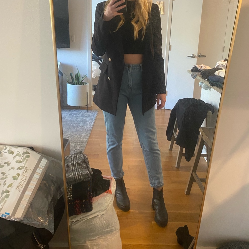 Blue mom jeans. Worn once - us 6